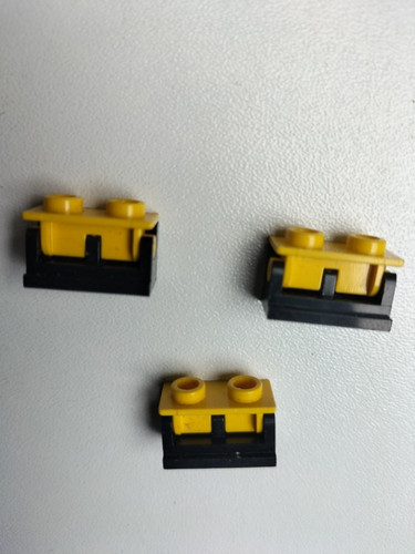 Lego jaune noir brick ref - jaune/noir, 3