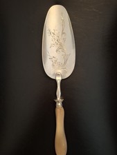 ancienne pelle à gâteau  en