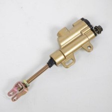 Maître cylindre frein