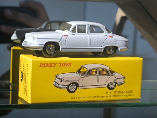 Dinky toys 547 renault - toys, panhard