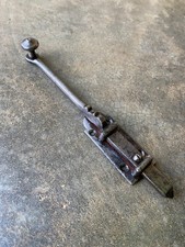 Verrou bas ancien en fer