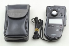 [N Mint dans un Étui ]