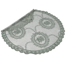  Nappe en dentelle brodée de