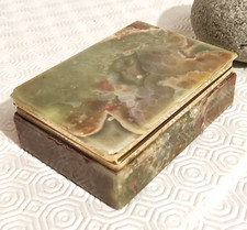boîte ancienne en onyx du