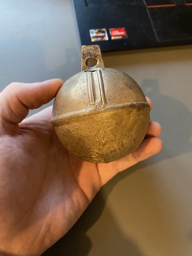 Cloche ancienne gros grelot - ancienne,