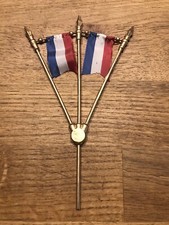 Grand trident à 2 Fanions