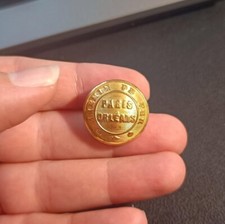 Bouton en métal doré des