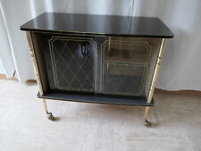 Meuble bar à roulettes