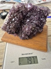 GRAPPE AMÉTHYSTES PYRITE.POIDS 734 GRAMMES