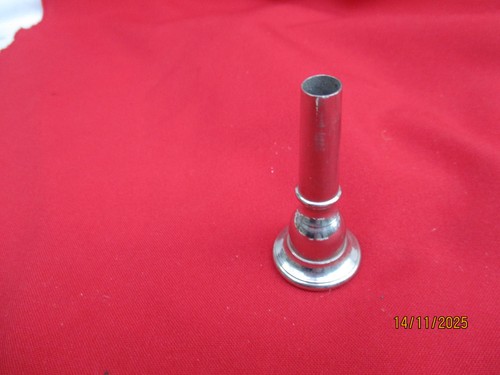 Embouchure sans marque - sans,