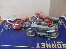 LOT DE 3 MOTOS " HELLER " 125 SUZUKI , 350 YAMAHA , MOTO MORINI Années 60 70
