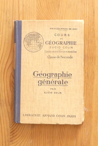 Livre scolaire ancien