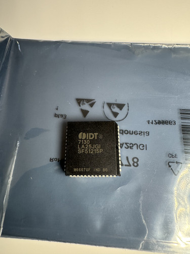 Idt7130la25jgi 8kb bit - 8kb, 8-bit