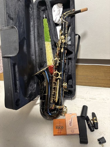 Good condition black alto - condition,