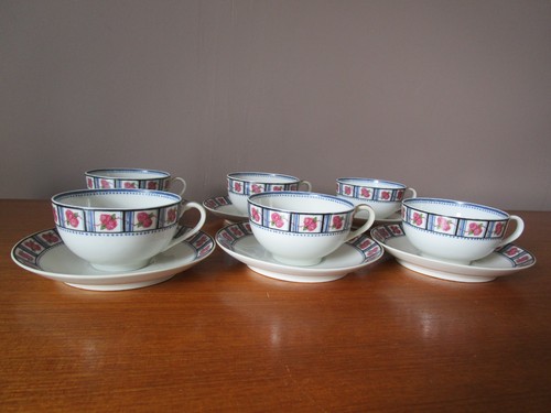 Tasses thé sous - à,