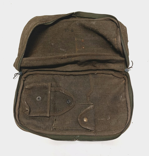 Pochette militaire - , à