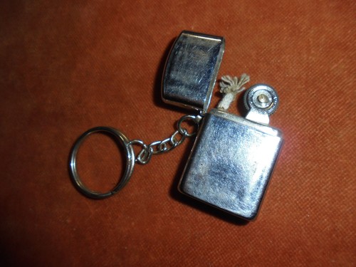Porte clés petit - porte-clés, briquet