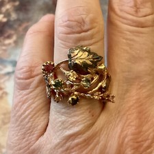 SAPHIR BLEU/ JAUNE, RUBIS,OR ROSE, ARGENT, ORIGINALE BAGUE ANCIENNE