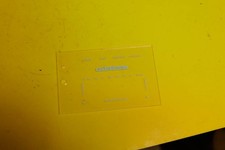 Housse en verre pour carte