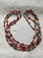 Bijou vintage : collier , long sautoir , perles multicolores.