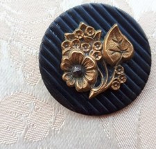 BOUTON EN  METAL ART NOUVEAU
