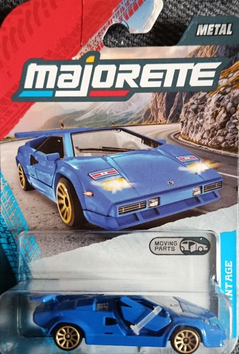 Miniature majorette - miniature,