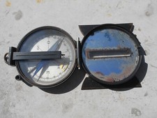 Ancienne boussole laiton