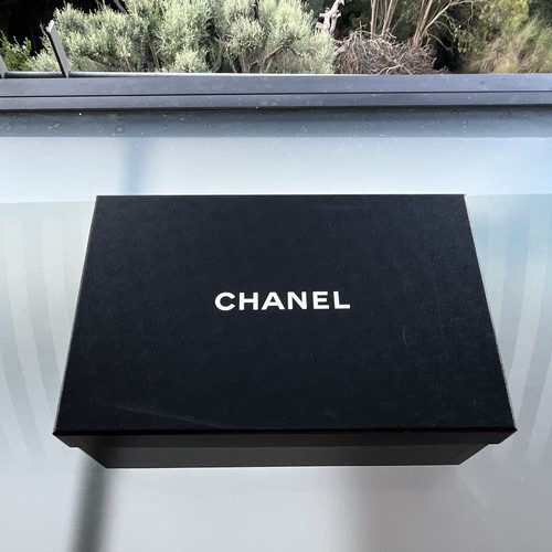 Chanel boîte noir blanc - chanel,