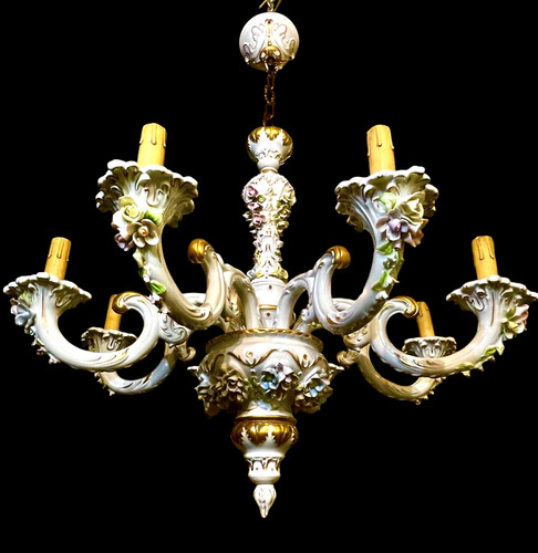 Majestueux lustre classique - majestueux,