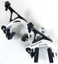 PAIRE D' ÉTRIERS DE FREINS