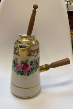 CHOCOLATIERE EN PORCELAINE DE PARIS ?  DECOR FLORAL AVEC DORURE MOUSSEUR EN BUIS