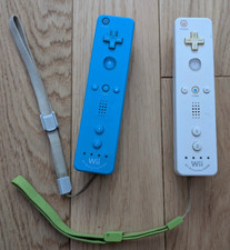 Lot de 2 Manettes Officielle