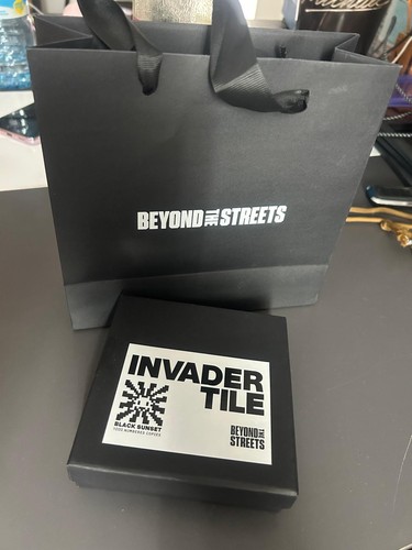 Invader tile carreau black - carreau,