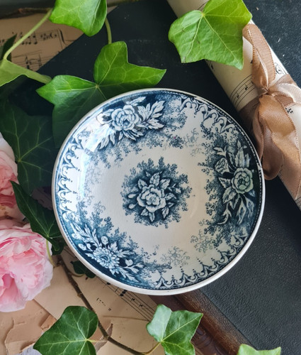 Ancienne petite coupelle - ,