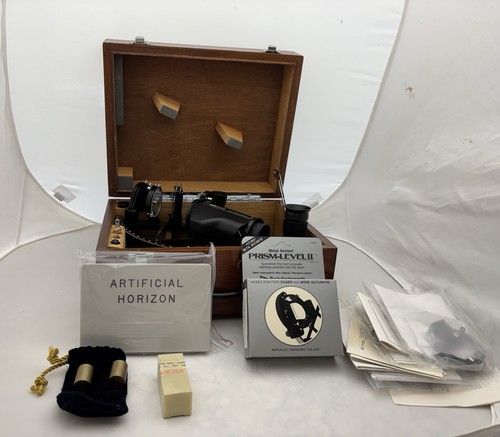 Kvh metal sextant wood case - wood,