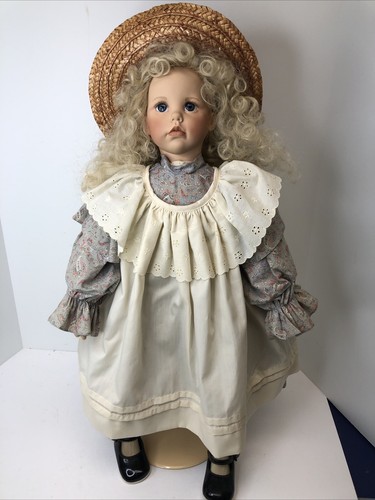 Diana effner hillary - 24”,