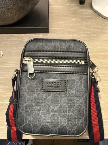 Gucci GG Supreme Small