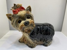 Figurine en porcelaine chien