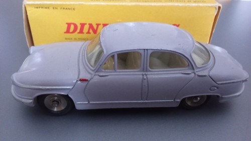 Dinky toys panhard - dinky, (france):