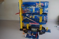 VINTAGE 1996  GARAGE AUTO-CITY ÉLECTRONIQUE  HOT WHEELS  N°15466 EN BOITE MATTEL