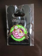 PINS DISNEY CASTMEMBER