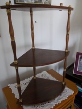 ancienne étagère  XIX ème  en bois  tourné: bagues  et  pieds en laiton  