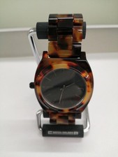Montre analogique NIXON A16
