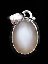 Pendentif Pierre de Lune &