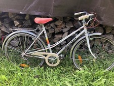 Vélo Peugeot femme vintage À Restaurer ￼
