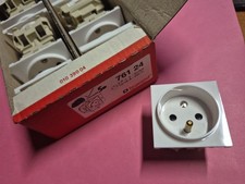 Legrand MOSAIC 76124 - Prise de courant 2P+T MOSAIC 50 - à l'unité BLANC