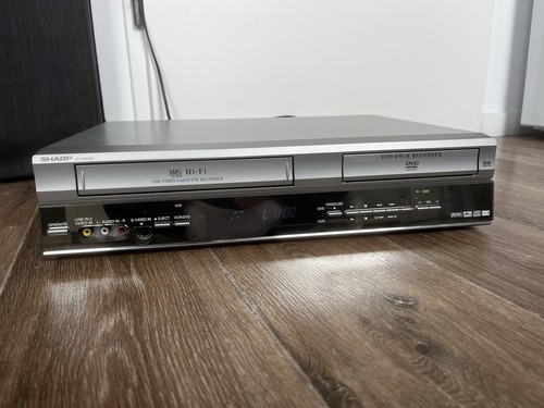 Combi vhs dvd sharp - combi,