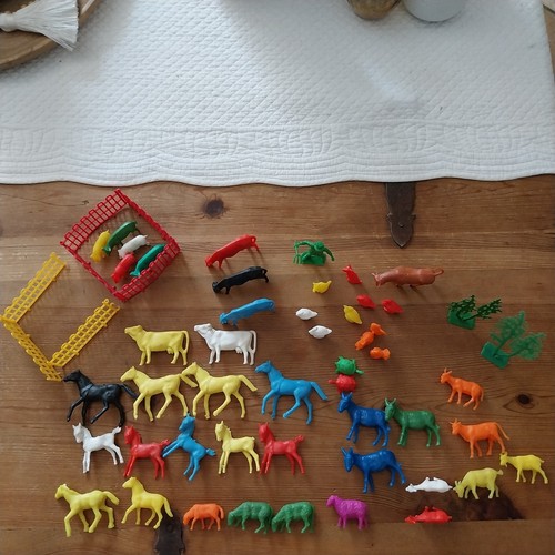 Figurines animaux plastique - animaux,