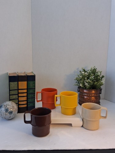 Vtg set tupperware - set, stackable