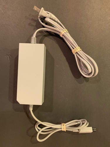 Pre owned genuine nintendo wii - owned,